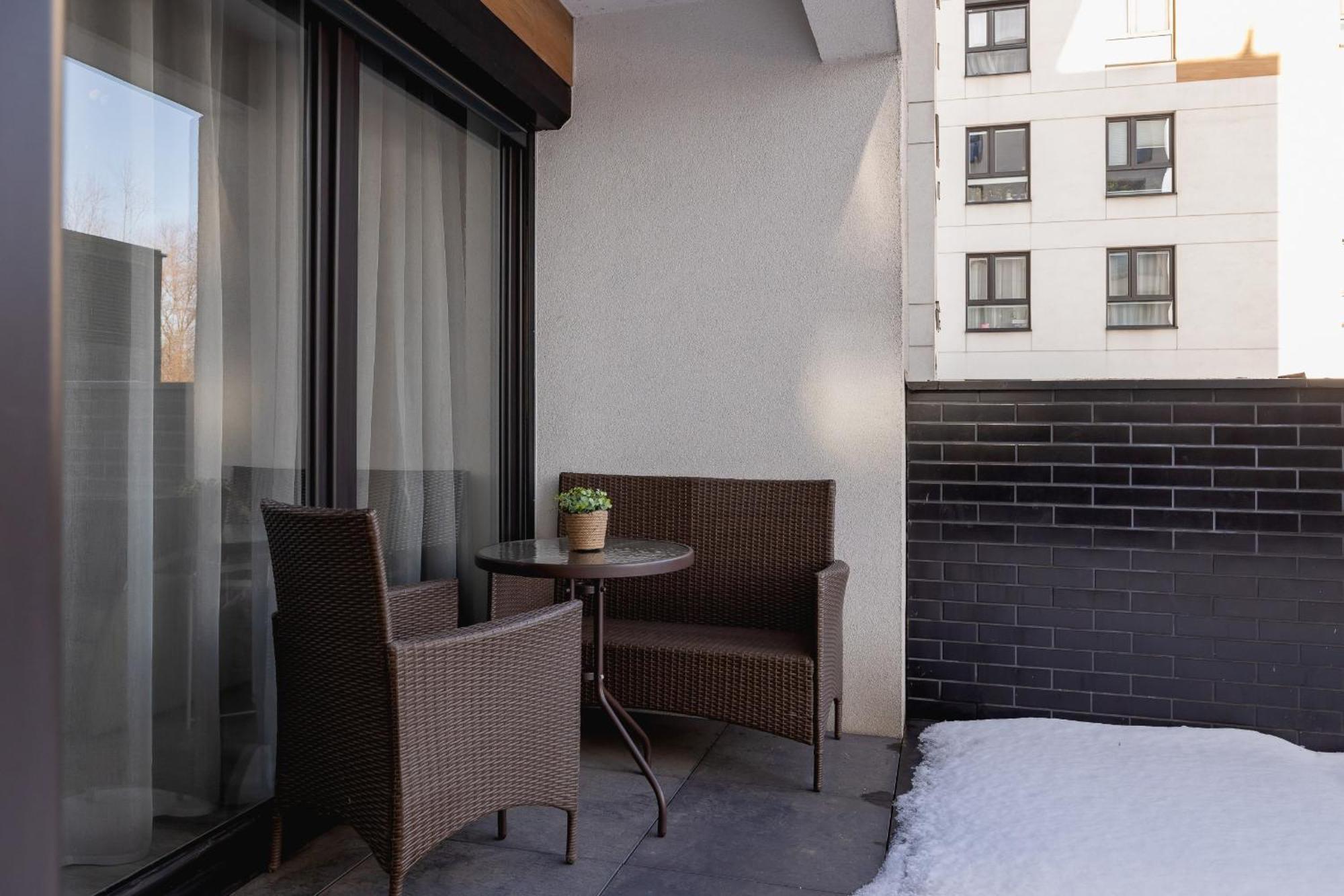 Dabska Studio With Terrace & Parking By Noclegi Renters Krakow Exterior photo